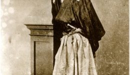 bb882c4bb9752d4080a0b98b26059f1d