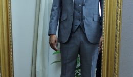 オーダースーツ　フィッティング