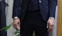 オーダースーツ　フィッティング